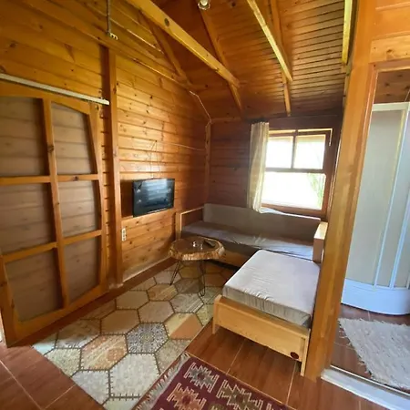 Sahildeki Ev Bungalov Apart بيت للعطل